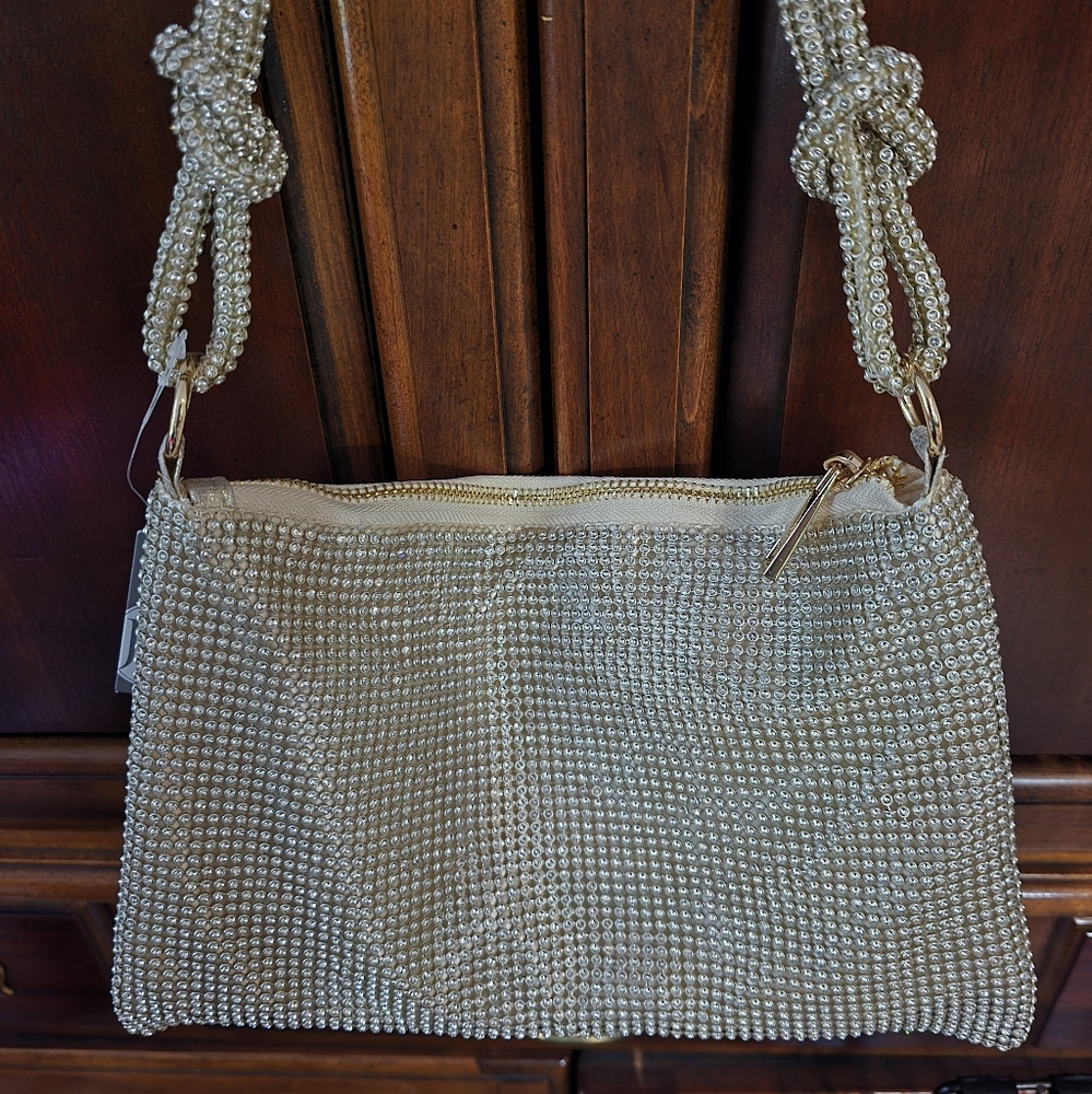 Silver Shimmer Cocktail Purse with Textured Mesh Design - Picture 3 of 4